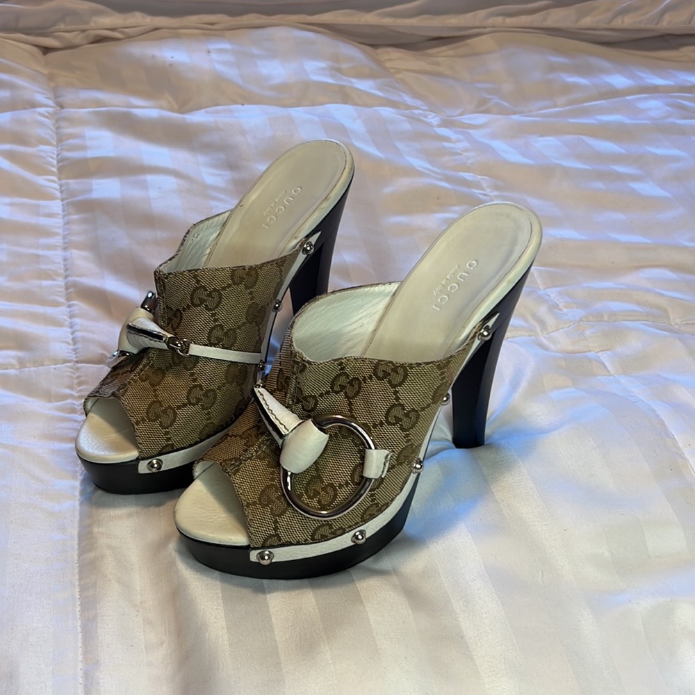 Gucci high heels shoes